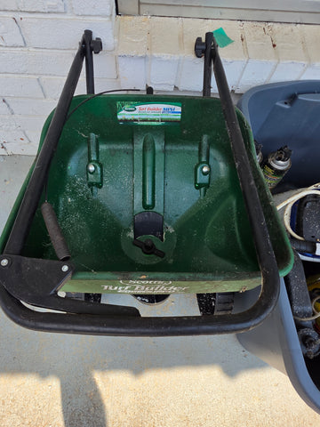 Scotts Turf Builder EdgeGuard Mini Broadcast Spreader (5,000 sq ft Capacity)