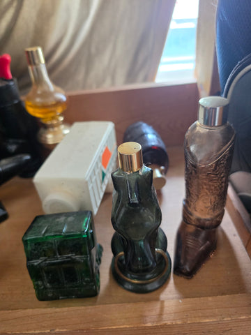 Vintage Avon Novelty Cologne & Aftershave Glass Bottle Lot (Golf Bags, Boot, Trucks, Anvil & More)