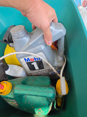 Assorted Lawn & Garden Chemicals, Pump Sprayers & Fluids Lot
