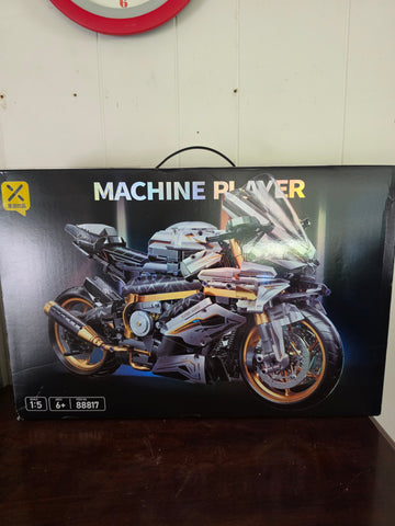 Machine Player "Platinum Warrior" Motorcycle Building Block Set (Item No. 88817, 1:5 Scale)