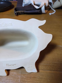 Haeger Natural Stone Pig Shaped Stoneware Bacon Baking Dish USA Vintage Cream